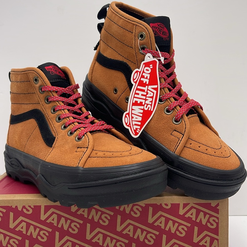Vans WMNS Sentry Sk8-Hi Hiker Suede Brown/Black
VN0A5KY5Y49 Sneakers - Picture 4 of 16